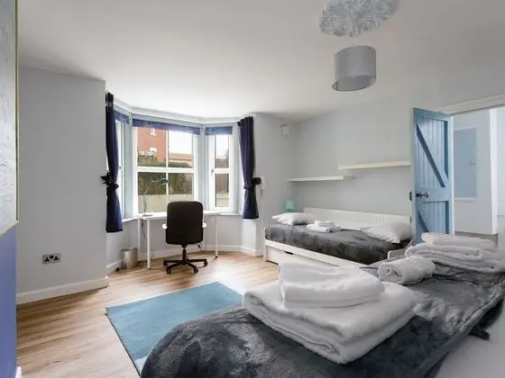 Luxury Apart Daire, Sıcak Su Havuzu, Bahçe Manzaralı (Stopover Albany Garden)
