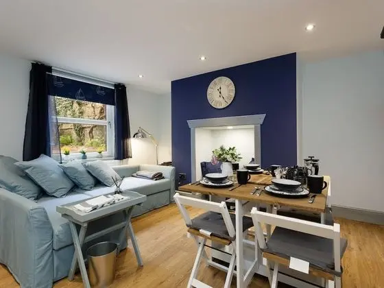 Luxury Apart Daire, Sıcak Su Havuzu, Bahçe Manzaralı (Stopover Albany Garden)