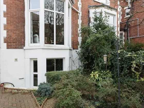Luxury Apart Daire, Sıcak Su Havuzu, Bahçe Manzaralı (Stopover Albany Garden)