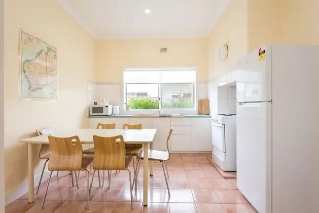 Standard Apart Daire, Birden Çok Yatak (Art Deco 3 bedroom)
