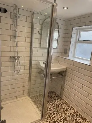 İki Ayrı Yataklı Oda, 2 Tek Kişilik Yatak, Ortak Banyo