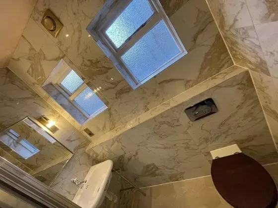 İki Ayrı Yataklı Oda, 2 Tek Kişilik Yatak, Ortak Banyo