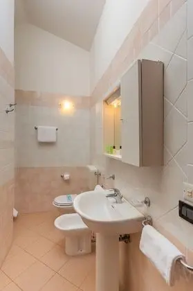 Family Sıra Ev, Birden Çok Yatak, 2 Banyolu, Bahçeli (Albarella Maisonette S3M 1)