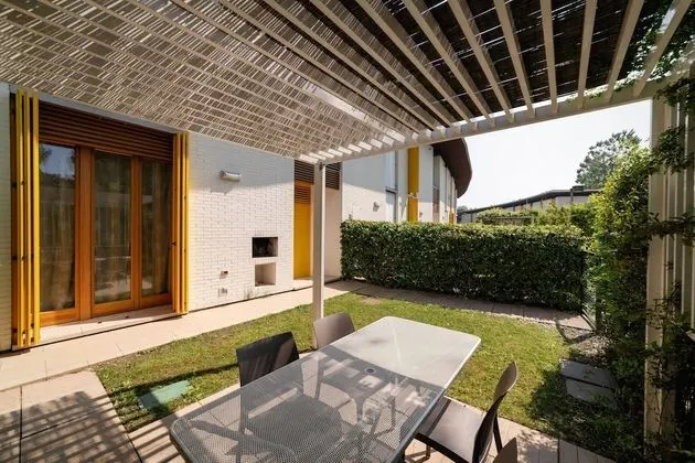 Family Sıra Ev, Birden Çok Yatak, 2 Banyolu, Bahçeli (Albarella Maisonette S3M 2)