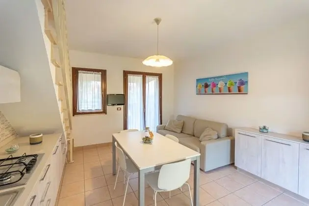 Family Sıra Ev, 1 Çift Kişilik Yatak, Bahçeli (Albarella S2 1)