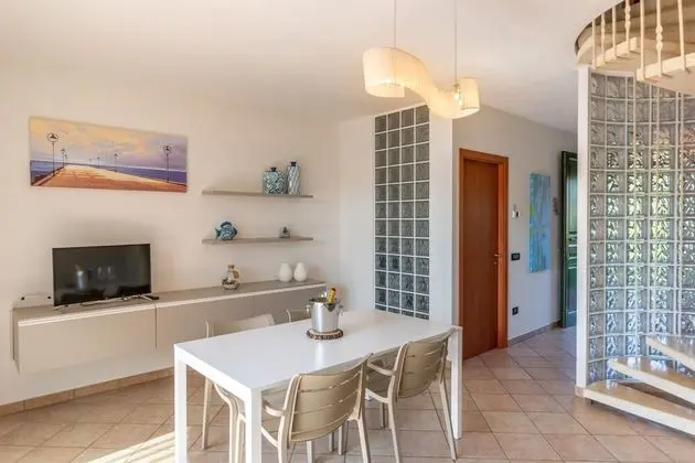 Family Sıra Ev, Birden Çok Yatak, 2 Banyolu, Bahçeli (Albarella S3 2)