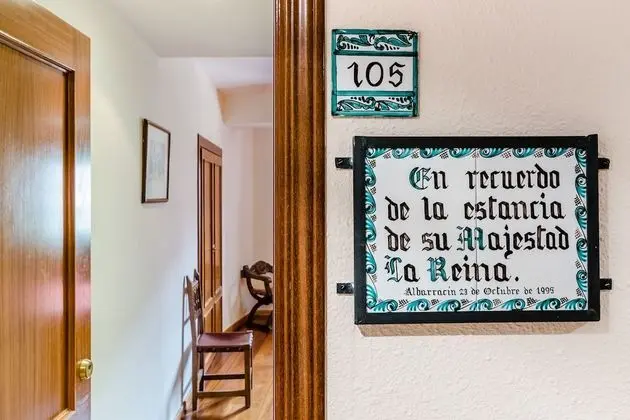 Tek Büyük Yataklı Oda (De la Reina)