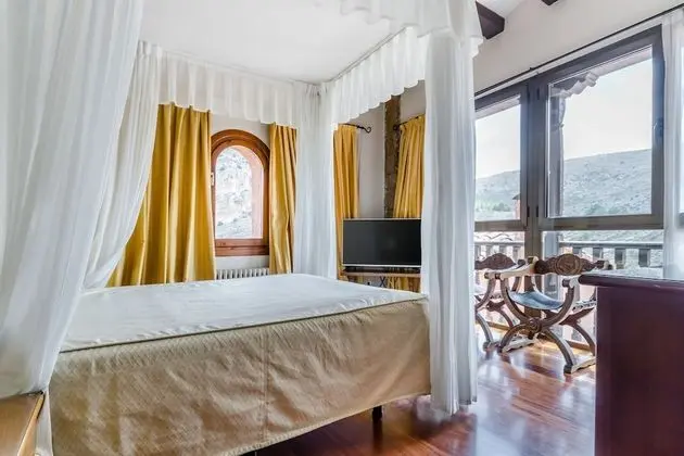 Tek Büyük Yataklı Oda (Mirador)