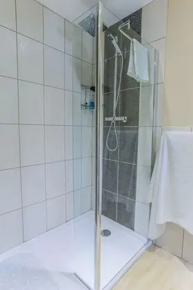 Superior Tek Büyük veya İki Ayrı Yataklı Oda