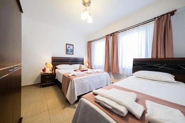 Deluxe Oda,Bahçe veya Sokak Manzaralı