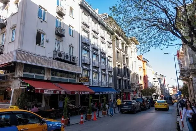 Sokak manzarası