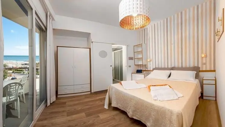 Standard Tek Büyük veya İki Ayrı Yataklı Oda