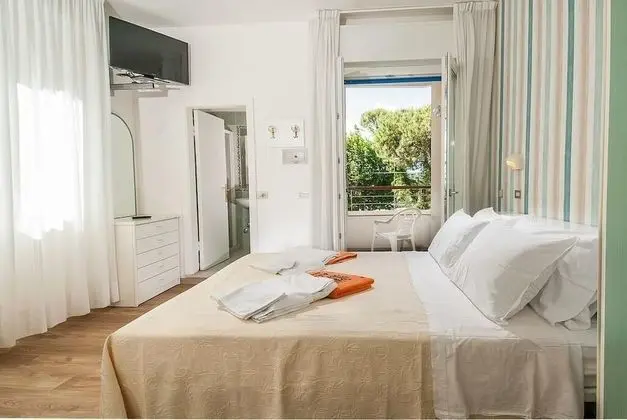 Standard Tek Büyük veya İki Ayrı Yataklı Oda