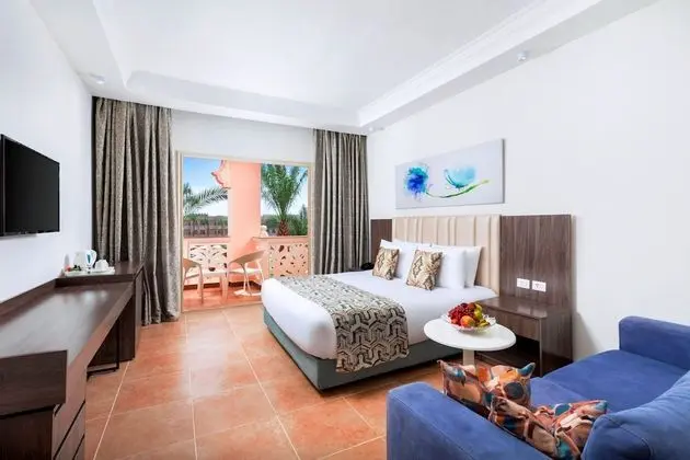 Deluxe Double Room with Side Sea View