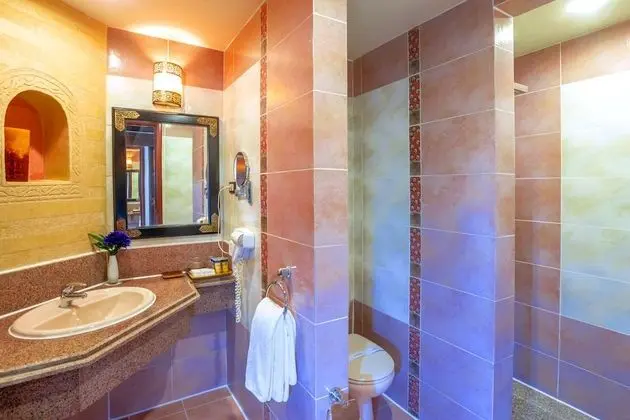 Deluxe Double Room with Side Sea View