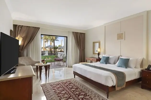 Deluxe Üç Kişilik Oda, Bahçe Manzaralı