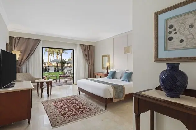 Deluxe Üç Kişilik Oda, Bahçe Manzaralı