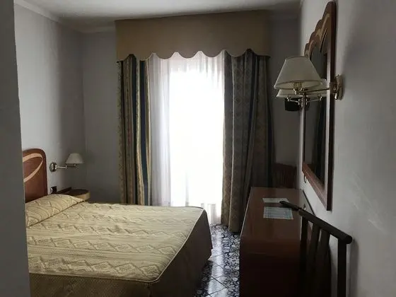 Dört Kişilik Oda