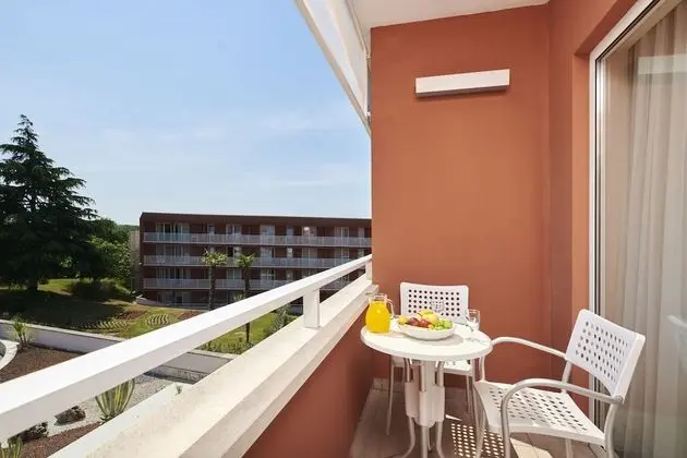 Classic Oda, Balkon