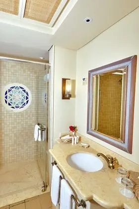 Deluxe Üç Kişilik Oda, Bahçe Manzaralı