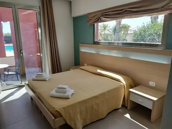 Üç Kişilik Oda