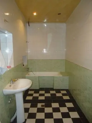 Tek Büyük veya İki Ayrı Yataklı Oda, Şehir Manzaralı
