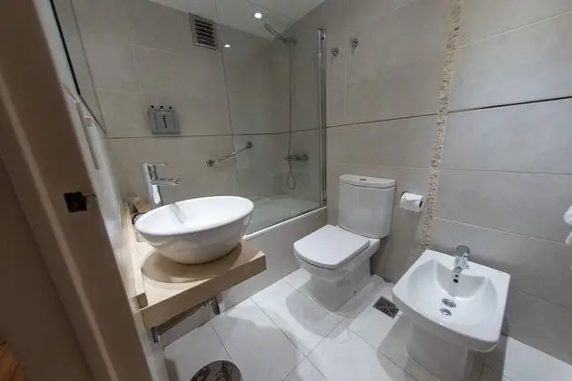 Standard Tek Büyük Yataklı Oda