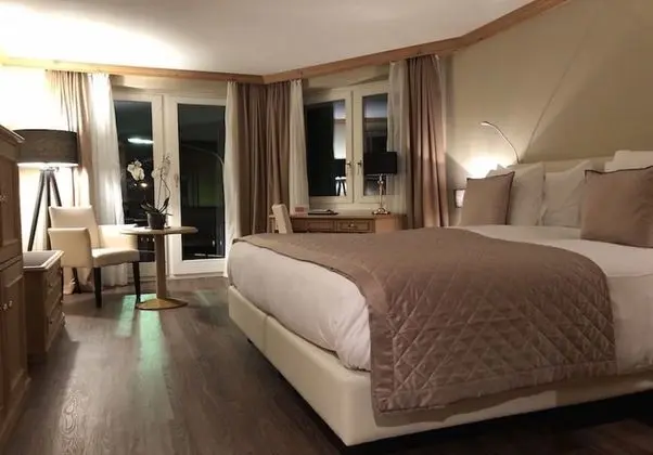 Deluxe Tek Büyük Yataklı Oda