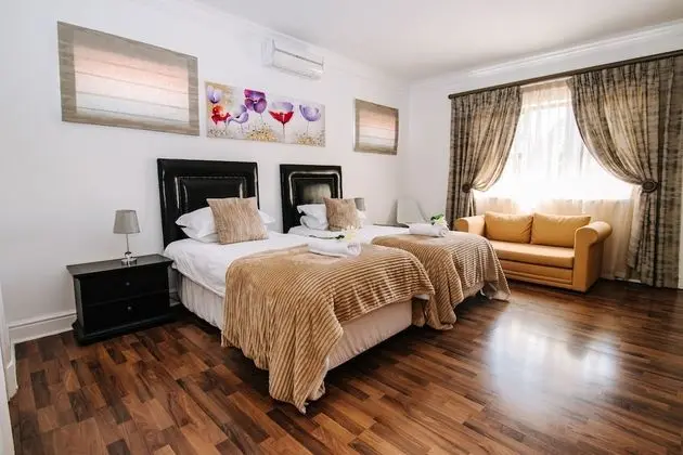 Luxury Tek Büyük Yataklı Oda