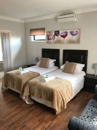 Luxury Tek Büyük Yataklı Oda