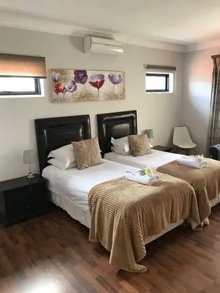 Luxury Tek Büyük Yataklı Oda