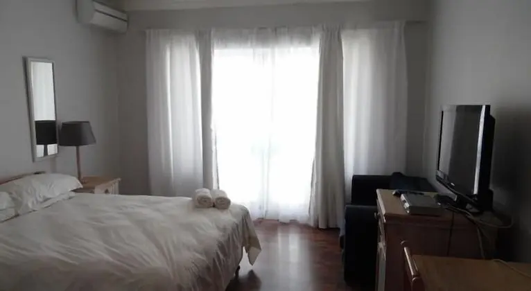 Luxury Tek Büyük Yataklı Oda