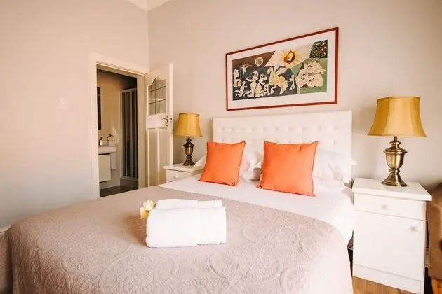 Luxury Tek Büyük Yataklı Oda