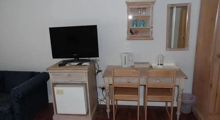 Luxury Tek Büyük Yataklı Oda