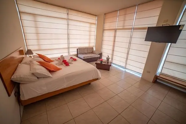 Tek Büyük Yataklı Oda, 1 En Büyük (King) Boy Yatak, Balkon, Şehir Manzaralı