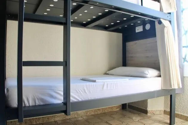 Ortak Ranzalı Oda, Karma Ranzalı Oda, Ortak Banyo (1 bed in a 16-Bed Dormitory Room)