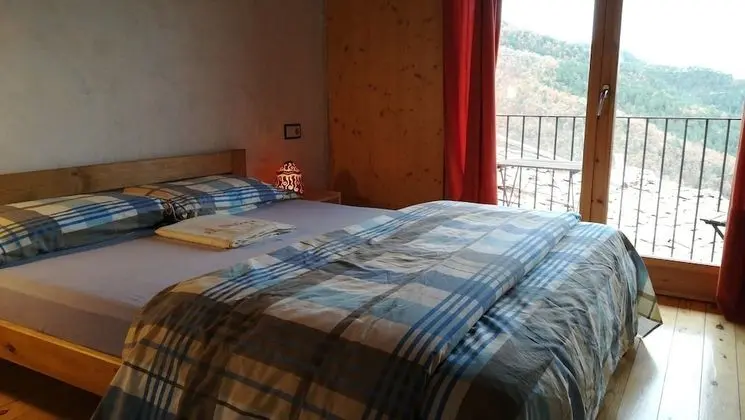 Tek Büyük veya İki Ayrı Yataklı Oda, Ortak Banyo (Balcony)