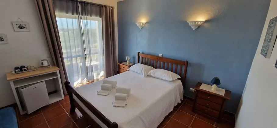 Traditional Tek Büyük Yataklı Oda, Havuz Manzaralı