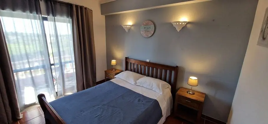 Traditional Tek Büyük Yataklı Oda, Havuz Manzaralı