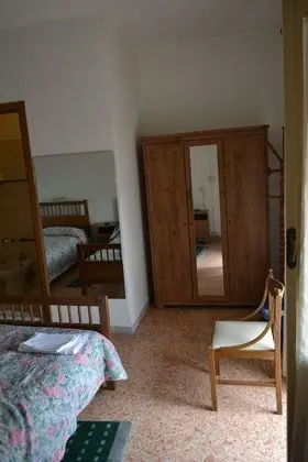 Basic Tek Büyük veya İki Ayrı Yataklı Oda