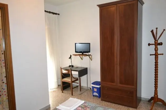 Basic Tek Büyük veya İki Ayrı Yataklı Oda
