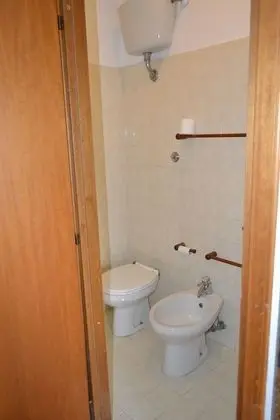 Basic Tek Büyük veya İki Ayrı Yataklı Oda