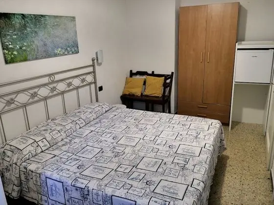 Basic Tek Büyük Yataklı Oda, 1 Büyük (Queen) Boy Yatak