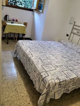 Basic Tek Büyük Yataklı Oda, 1 Büyük (Queen) Boy Yatak