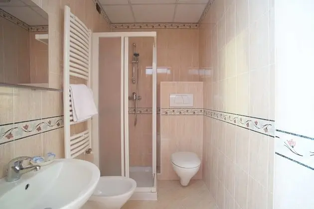 Standard Tek Büyük veya İki Ayrı Yataklı Oda