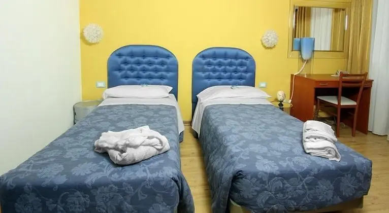İki Ayrı Yataklı Oda