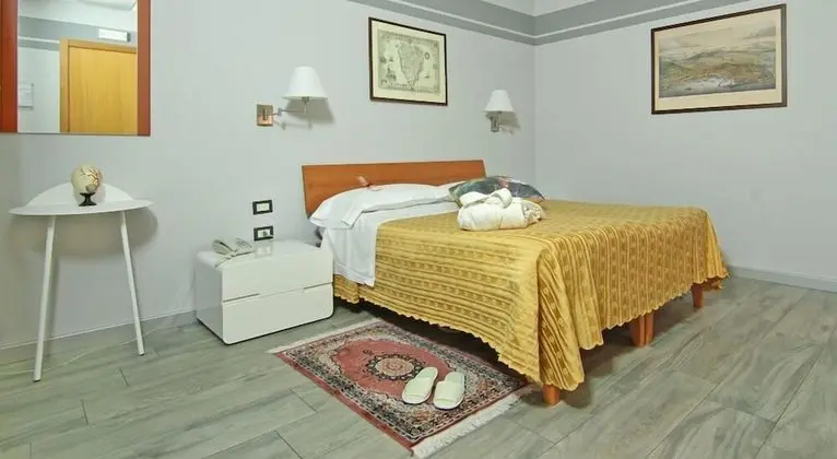 Tek Büyük Yataklı Oda