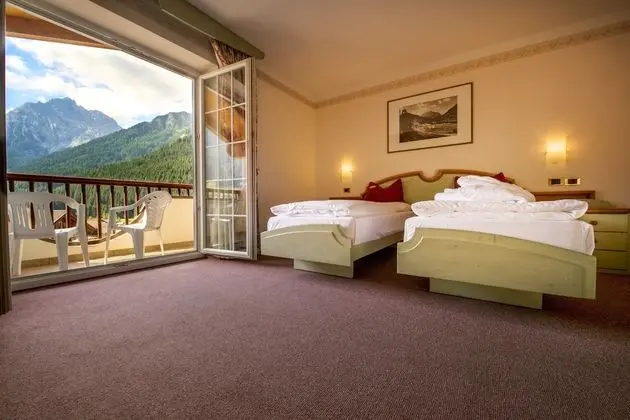 Tek Büyük veya İki Ayrı Yataklı Oda