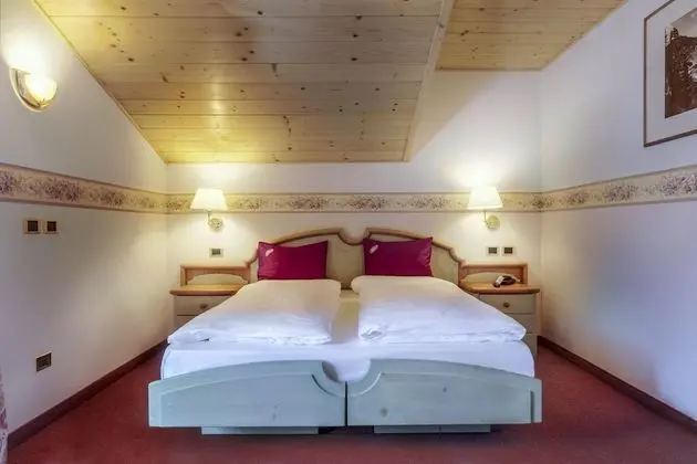 Tek Büyük veya İki Ayrı Yataklı Oda