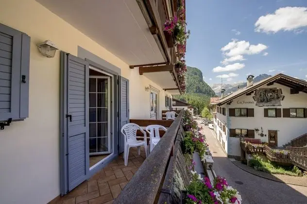 Üç Kişilik Oda, 1 Yatak Odası